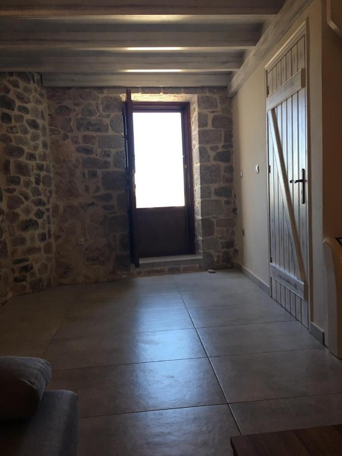 Вилла Elata Stone House Экстерьер фото